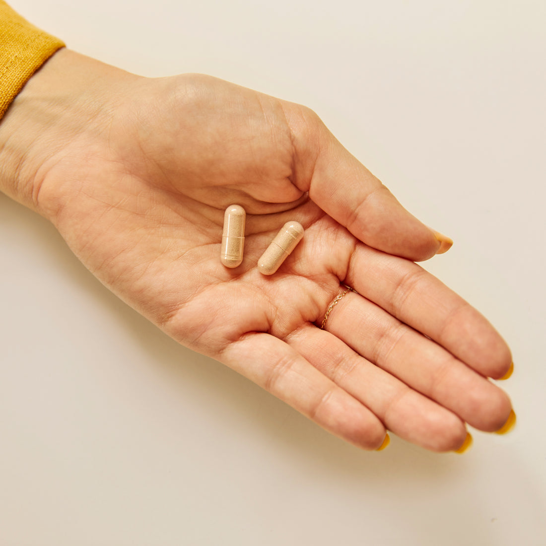 Cannaray Bright Days Capsules – held in hand
